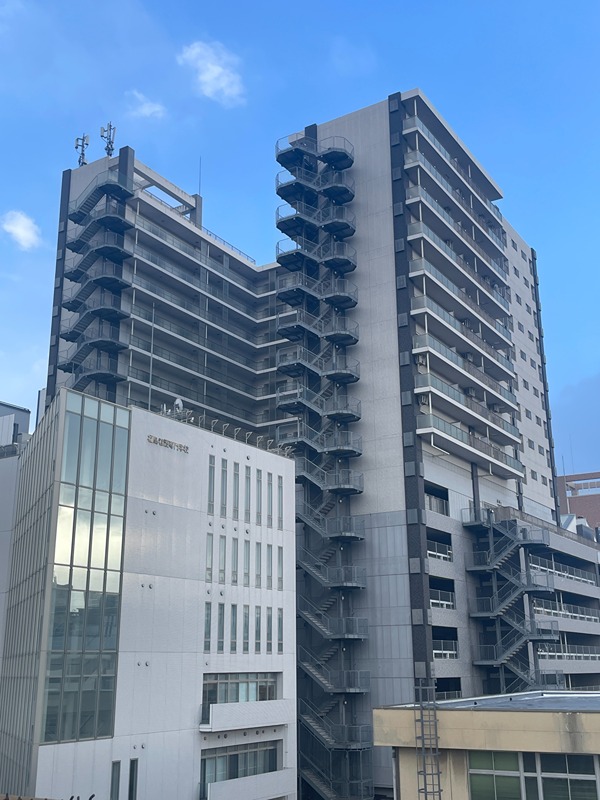 キャピタルフロント 外観