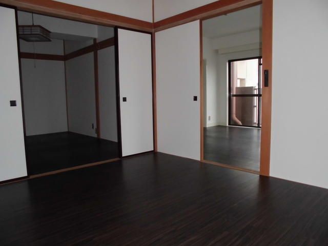 サンプラザ福島 ベッドルーム