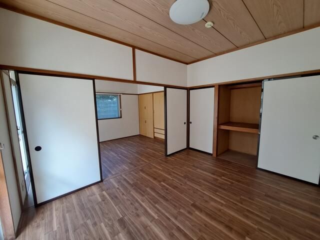 高徳ハイツ ベッドルーム