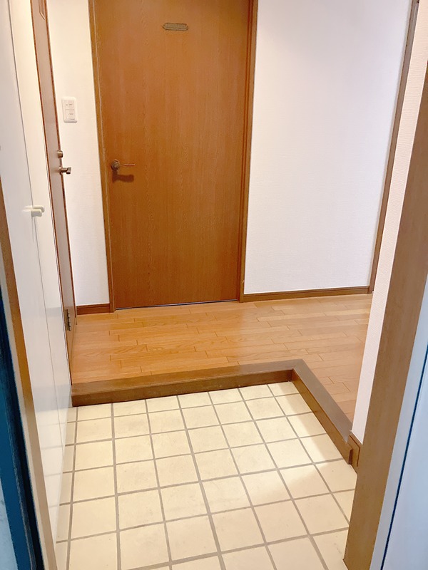 ライオンズマンション仲間町 玄関