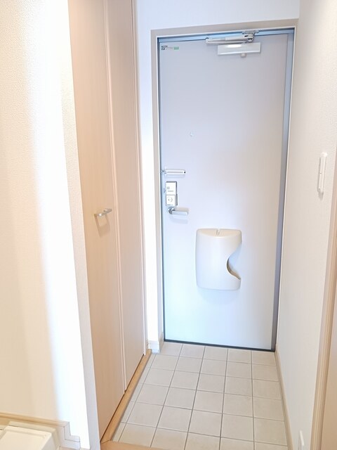 レストホーム大東 玄関
