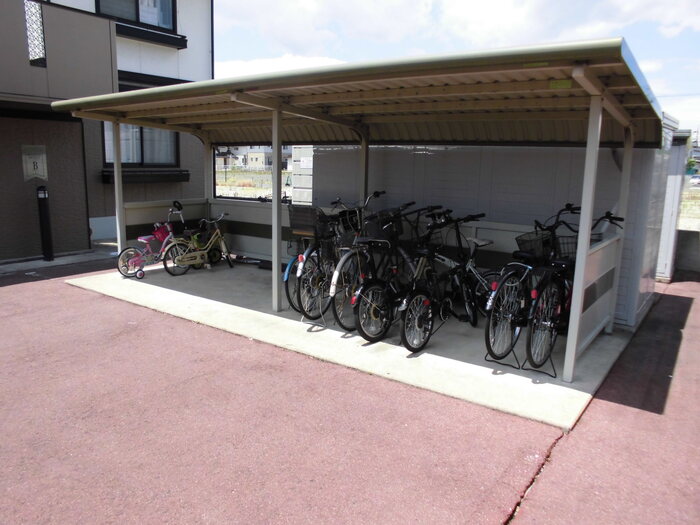 メゾンドルチェ　Ｂ 駐車場