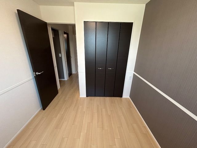 ヴァンベール六番館 玄関
