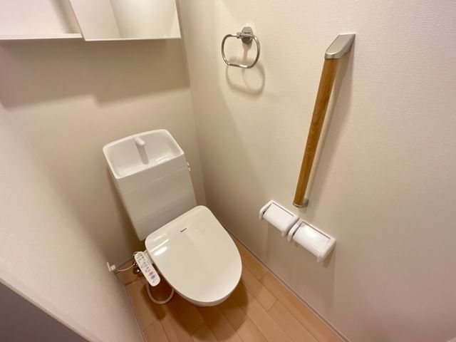 笹谷字古屋前新築アパート トイレ