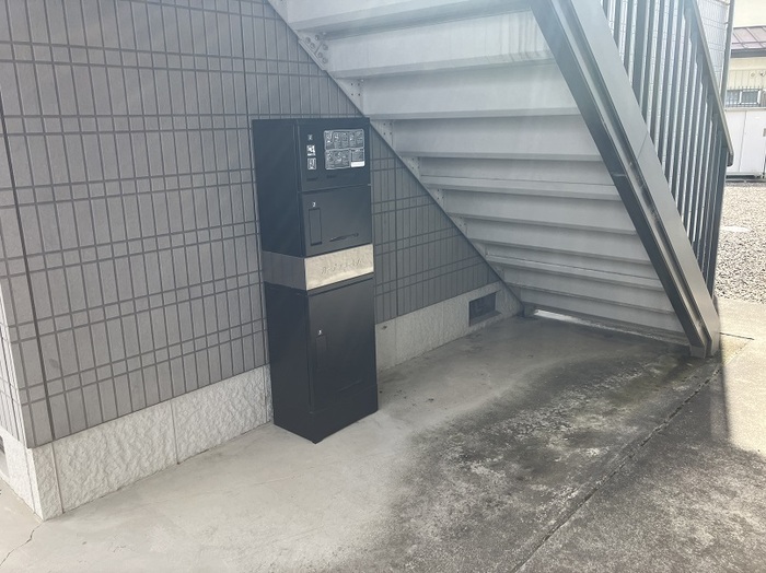 ガーデンコート　A エントランス