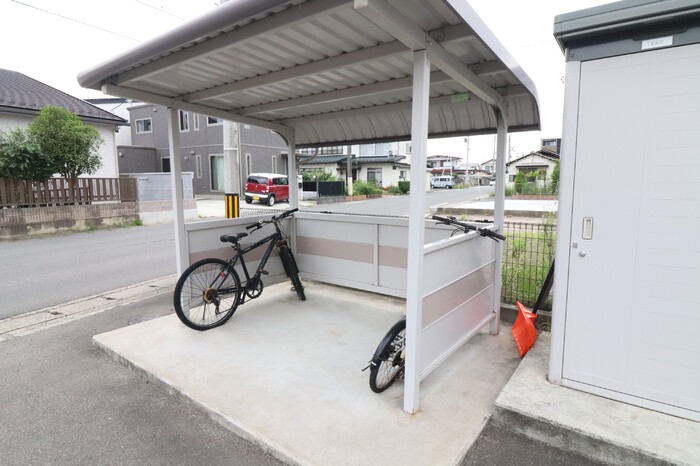 サニーフラット 駐車場