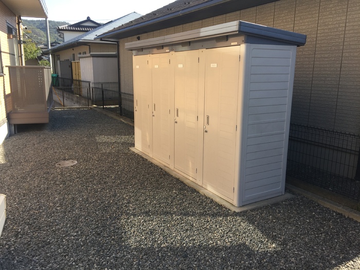 メナー　Ｂ 駐車場