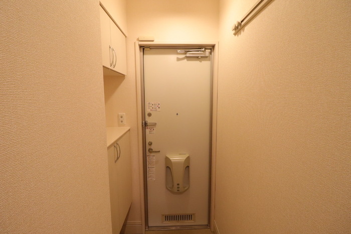 リバーグリーン 玄関