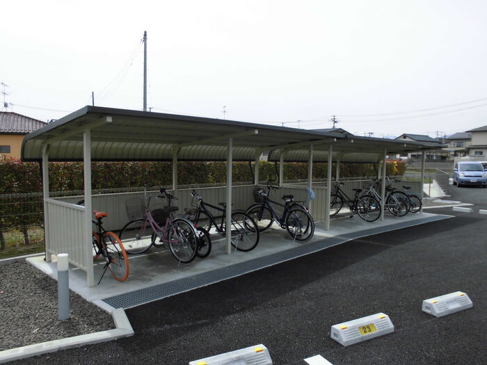 リーフガーデン　ＥＡＳＴ 駐車場