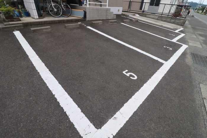 レーベンハイム 駐車場