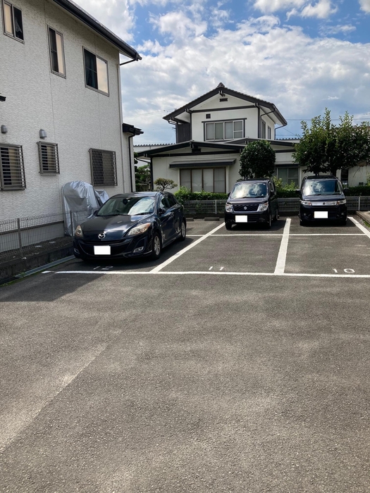 レーベンハイム 駐車場