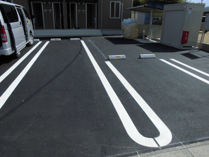 グランデニューシティー 駐車場