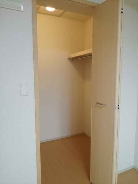 福島県福島市南矢野目荒屋敷 収納