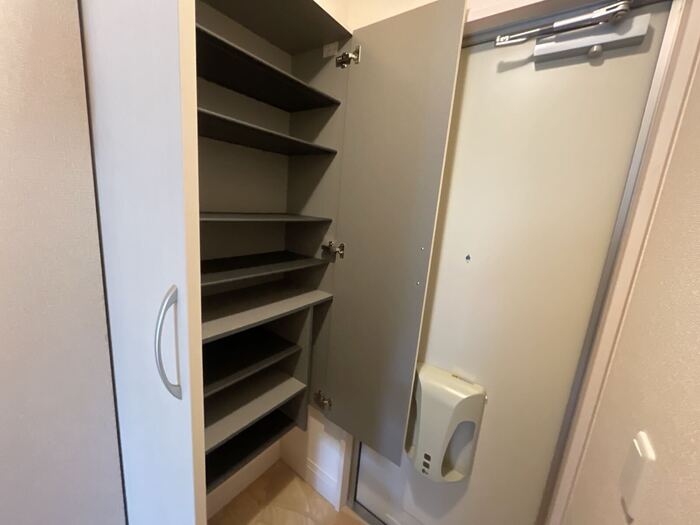 Ｄ－ｒｏｏｍ清水 収納