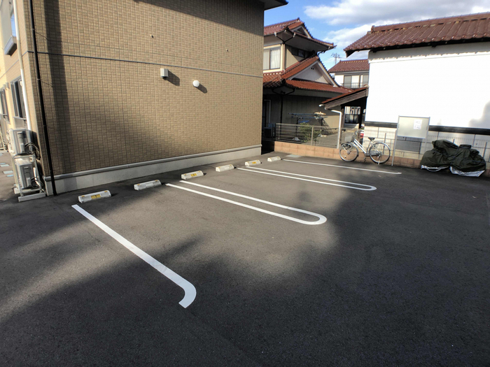 Ｄ－ｒｏｏｍ清水 駐車場