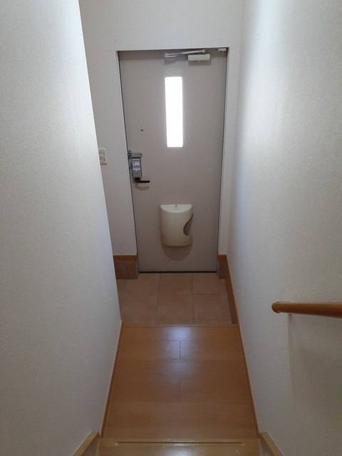 福島県福島市小倉寺二反田 玄関