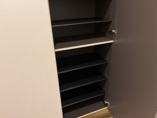 黒岩新築アパート 収納