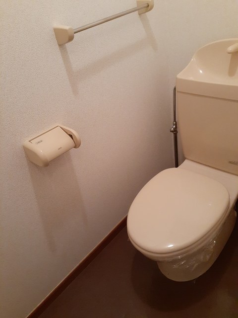 福島県福島市方木田辻ノ内 トイレ