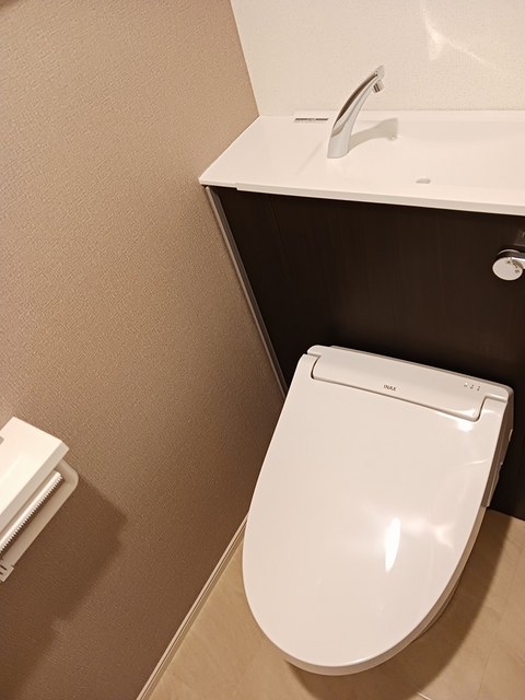 福島県福島市西中央２丁目 トイレ