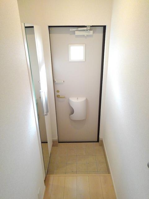 福島県福島市鎌田一本松 玄関