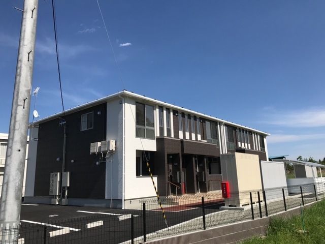 D・Cスクエア 外観