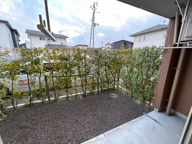 ディアフォンテーヌ　B棟 庭