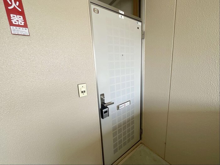 タンジコーポラス 8号 エントランス