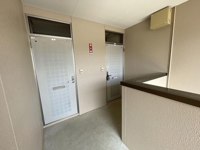 タンジコーポラス 8号 玄関