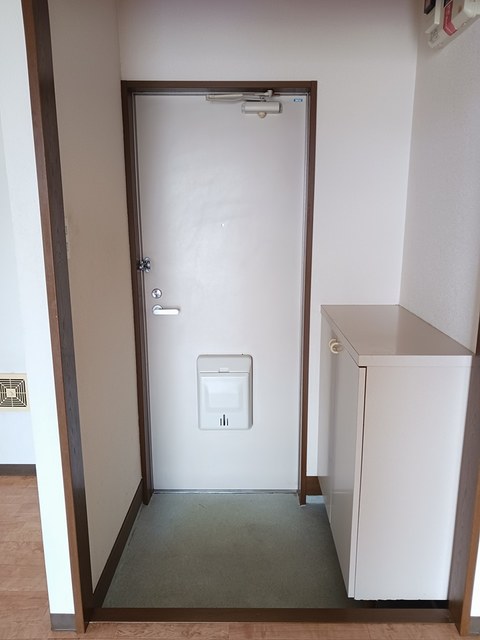 福島県福島市飯坂町平野小三郎内 玄関