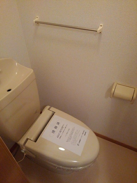 福島県福島市荒井北２丁目 トイレ