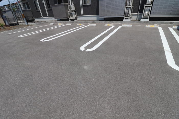 エクレール野田 駐車場