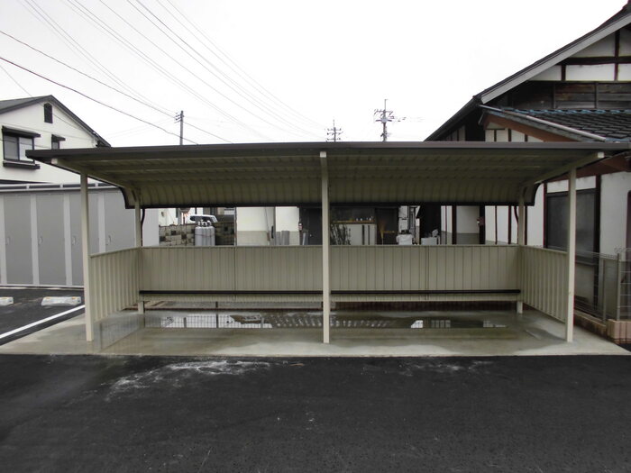 ラフィネ　Ｂ 駐車場