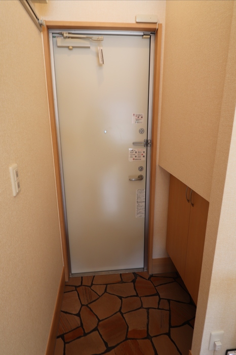 Ｄ-ＲｏｏＭ渡利 玄関