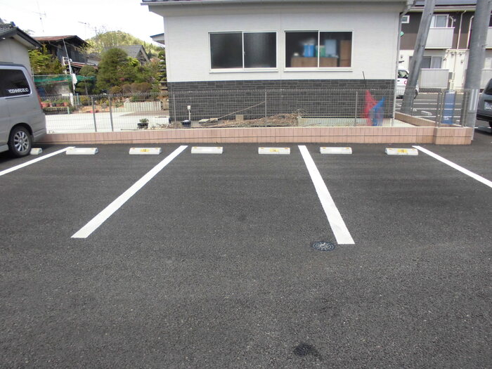 ボヌール　Ｂ 駐車場