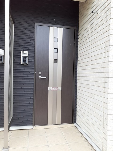 ウィステリア 玄関