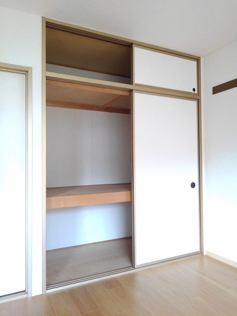 ガーデンヒルズⅡ 収納