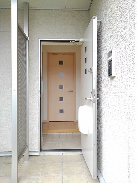 トラステージ・Ⅰ 玄関