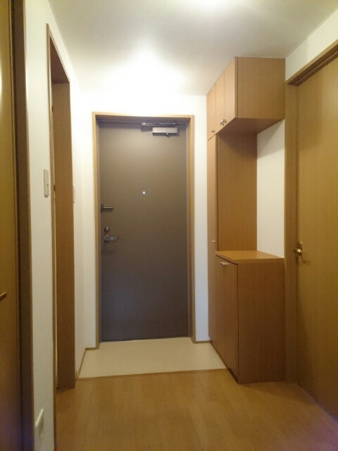 パールヒルズ入江町 玄関