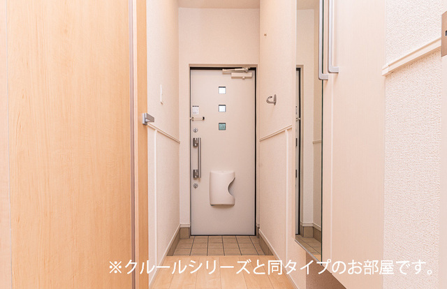 トン　ジャルダン 玄関