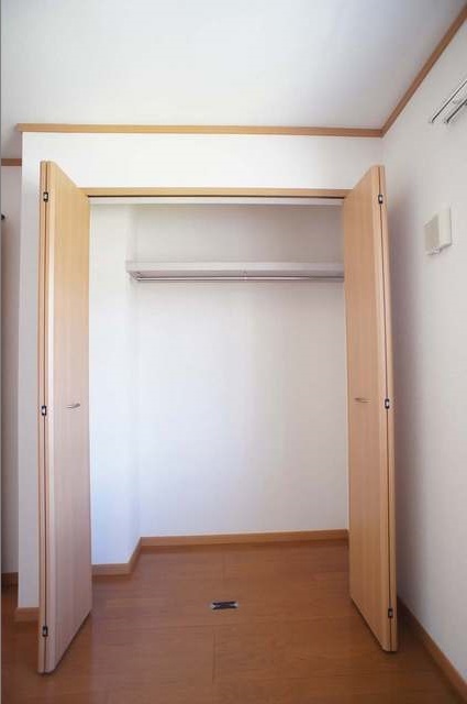 ロックスリー一番館 収納
