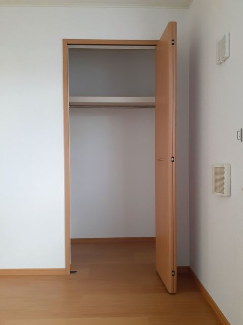 クリスタルコートＡ 収納