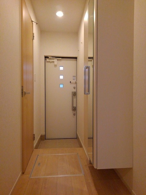 エアリーガーデン 玄関