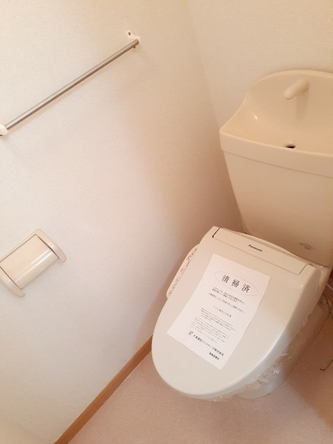 福島県伊達郡桑折町新吉町２丁目 トイレ