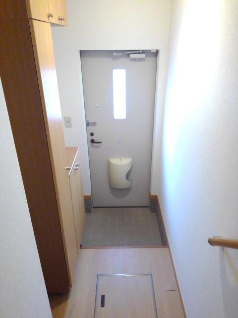 福島県福島市松川町美郷４丁目 玄関