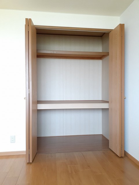 福島県伊達市梁川町青葉町 収納