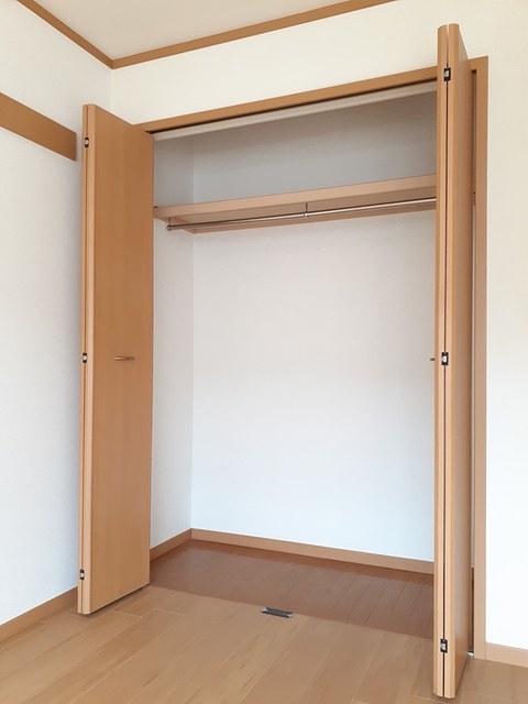 福島県伊達郡桑折町諏訪 収納