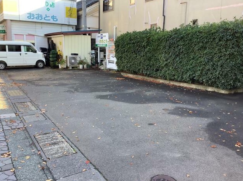7丁目店舗 駐車場
