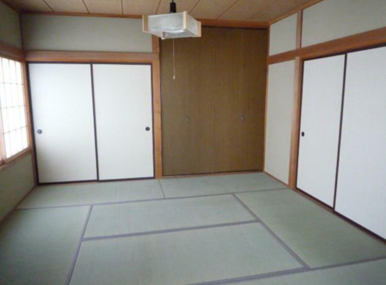 サンパーク弥生A ベッドルーム