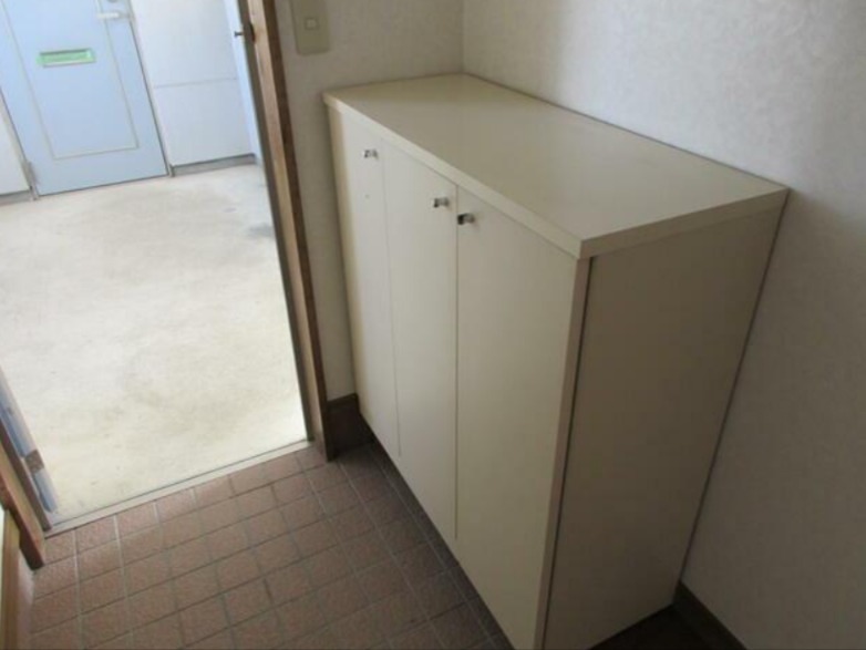 サンパーク弥生A 玄関