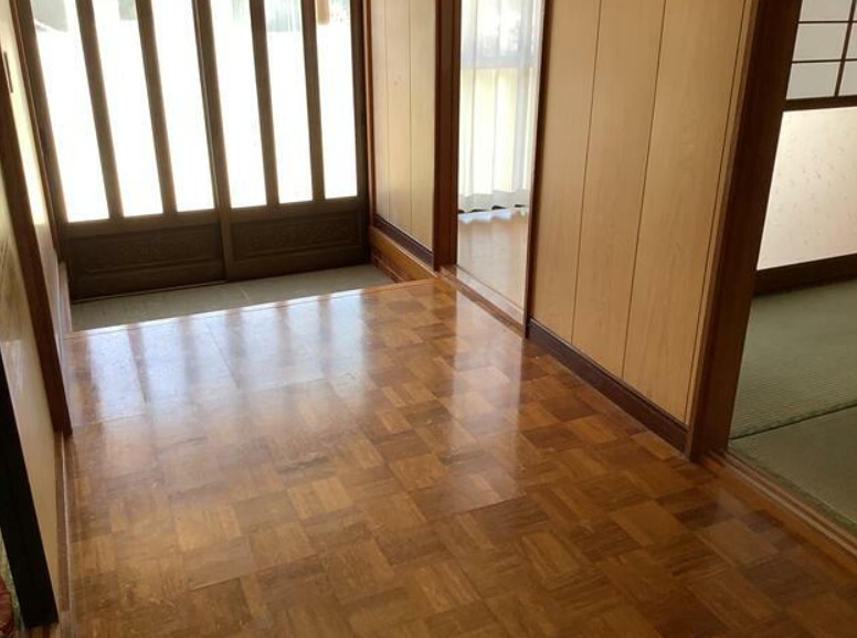 鈴木日出夫貸家 玄関